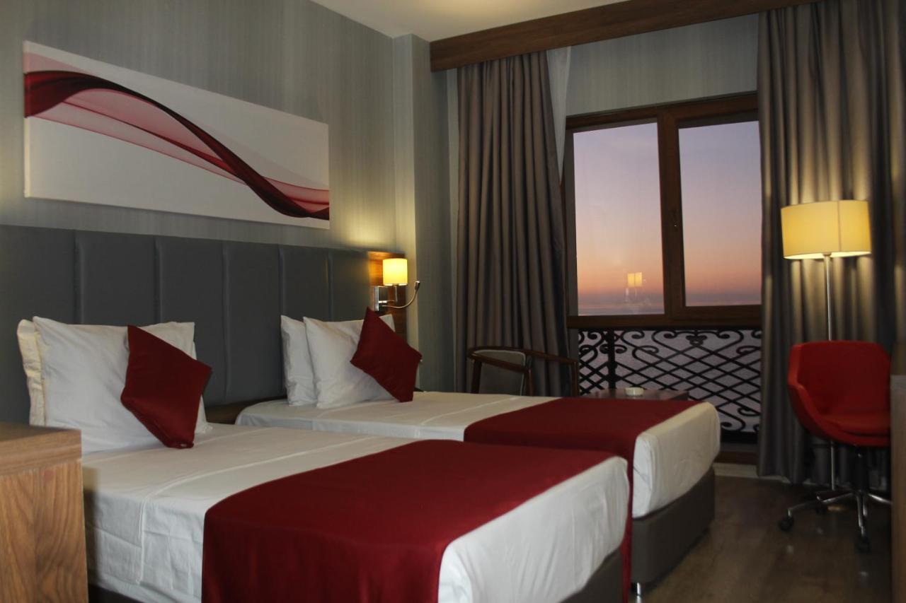 Ramada By Wyndham ואן מראה חיצוני תמונה